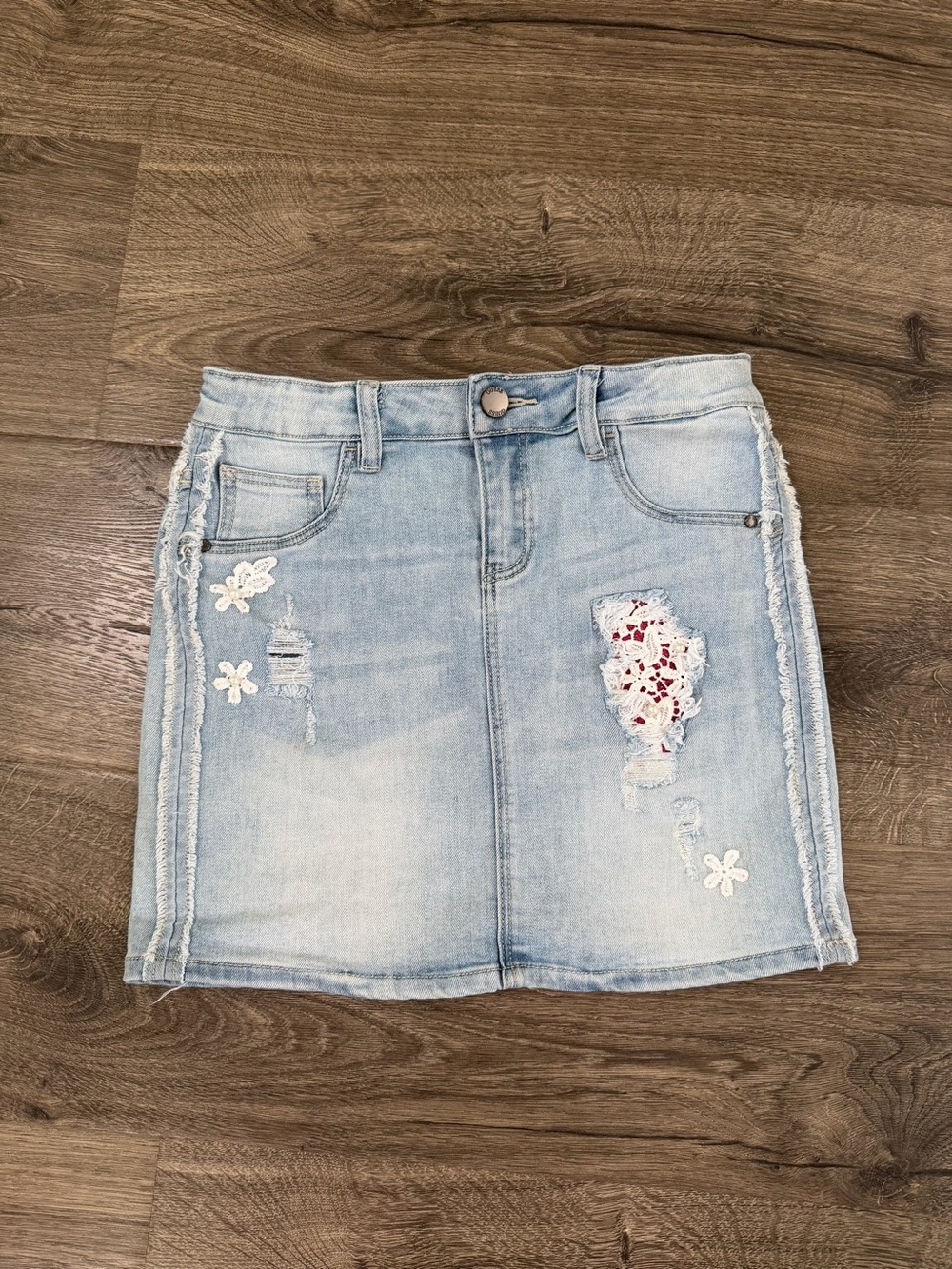 Guess girls Light Blue Denim Lace-Appliqué Mini Skirt, sz 12